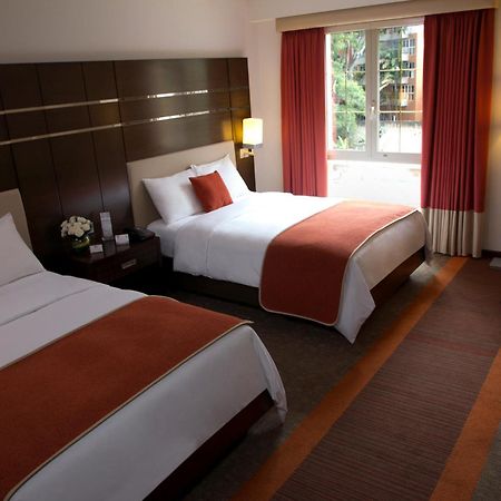 Hotel Altamira Village Каракас Экстерьер фото