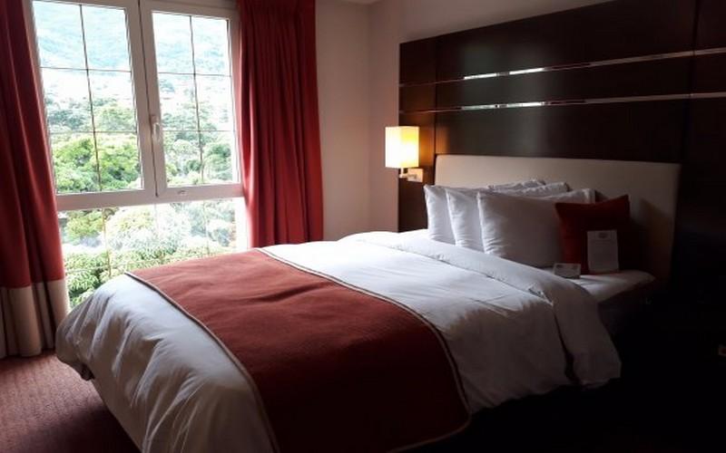 Hotel Altamira Village Каракас Экстерьер фото