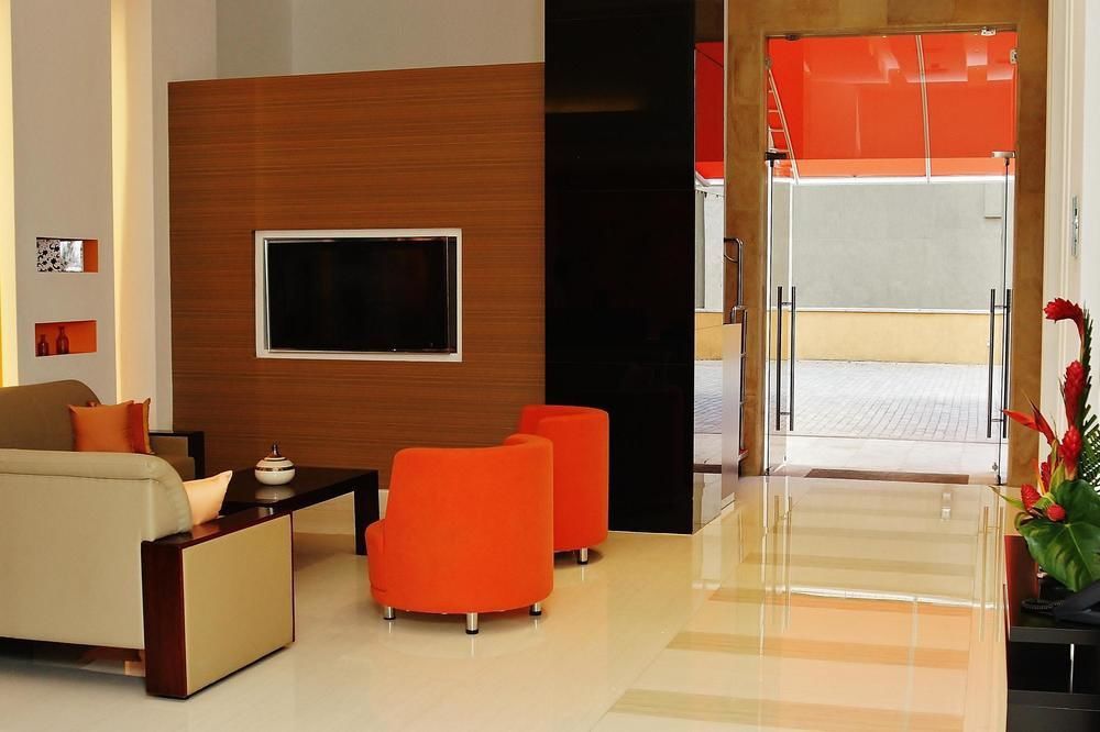 Hotel Altamira Village Каракас Экстерьер фото
